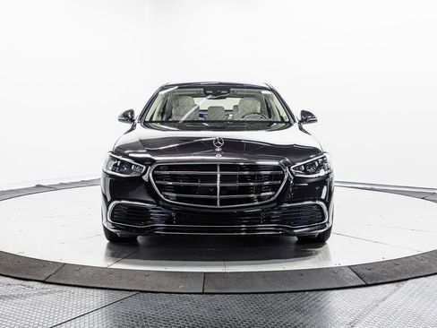 Used 2026 Mercedes-Benz S 580 4MATIC Sedan image 2