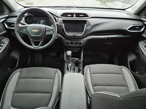 Used 2021 Chevrolet TrailBlazer LT w/ Convenience Package FWD image 21