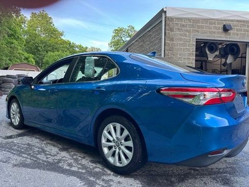 Used 2020 Toyota Camry LE FWD image 2