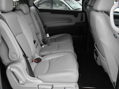Used 2023 Honda Odyssey EX-L image 50