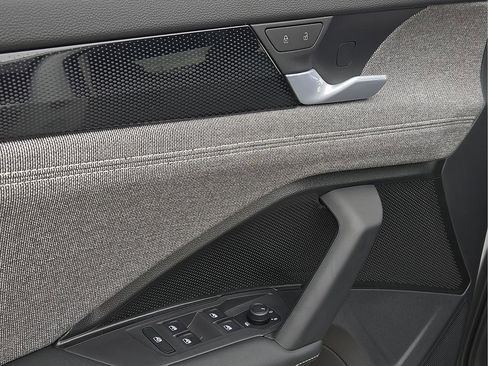 New 2026 Volkswagen Tiguan S image 15