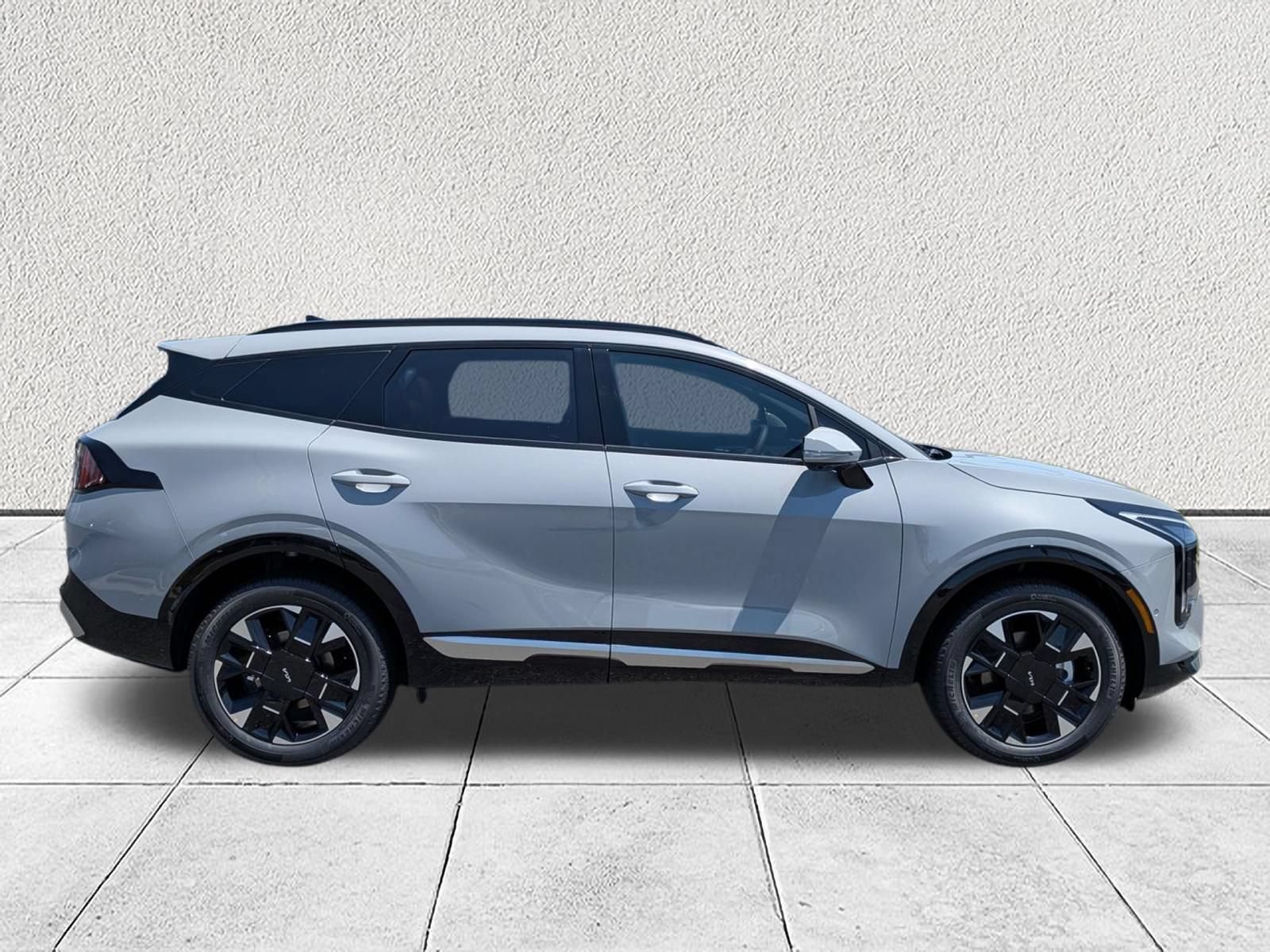 New 2026 Kia Sportage SX AWD/4WD image 2