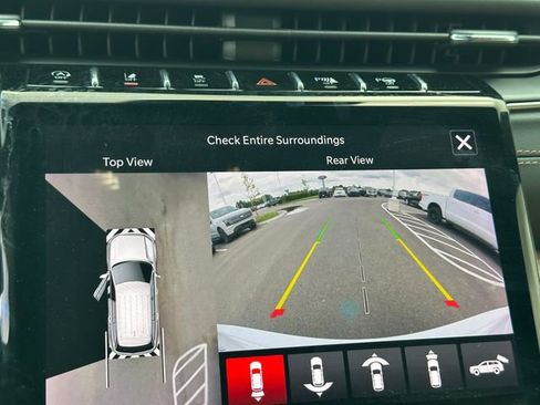 Used 2023 Jeep Grand Cherokee Summit w/ Luxury Tech Group V image 28