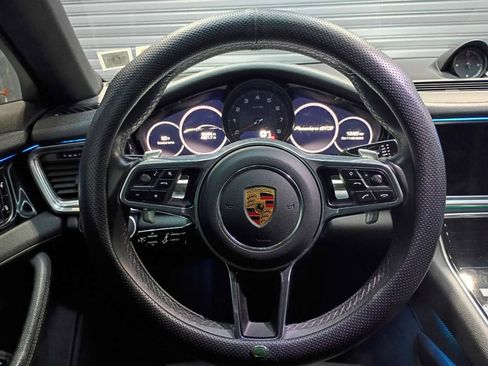 Used 2018 Porsche Panamera w/ Premium Package Plus image 20