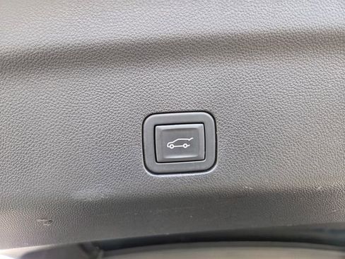 Used 2023 Cadillac Escalade ESV Sport w/ Touring Package image 71