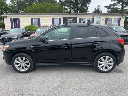 Used 2013 Buick Enclave Premium FWD image 8