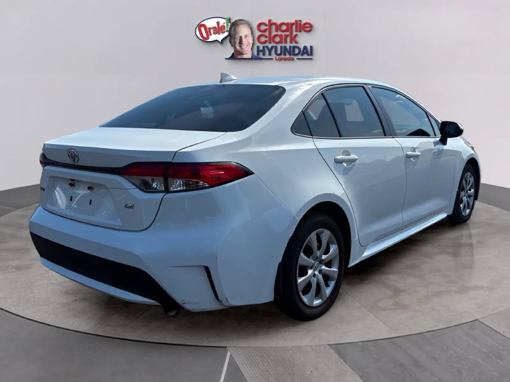 Used 2022 Toyota Corolla LE FWD image 5