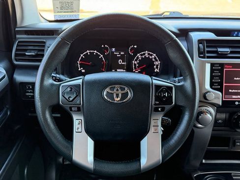 Used 2020 Toyota 4Runner SR5 image 15