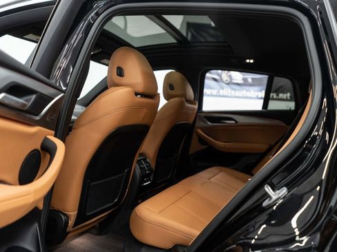 Used 2025 BMW X4 xDrive30i image 34