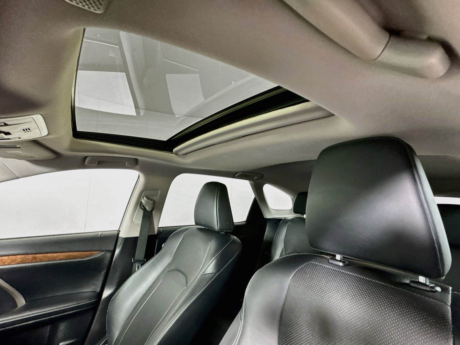 Used 2021 Lexus RX 450hL AWD w/ Premium Package image 19