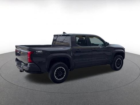 Used 2025 Toyota Tacoma TRD Off-Road AWD/4WD image 15