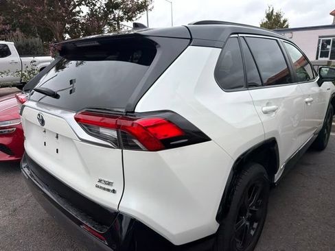 Used 2020 Toyota RAV4 XSE AWD/4WD image 6