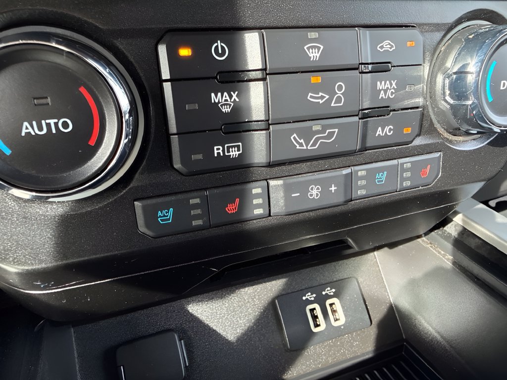 Used 2016 Ford F150 Lariat AWD/4WD image 30