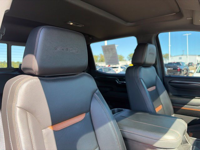 Used 2023 GMC Sierra 1500 AT4 w/ Technology Package AWD/4WD image 55