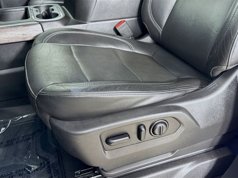 Used 2020 Chevrolet Silverado 3500 LTZ w/ LTZ Plus Package image 20