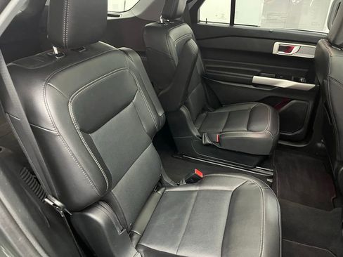 Certified 2023 Ford Explorer Limited w/ Equipment Group 301A image 31