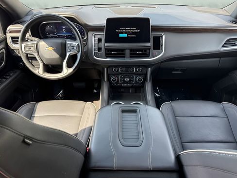 Used 2023 Chevrolet Suburban Premier RWD image 15