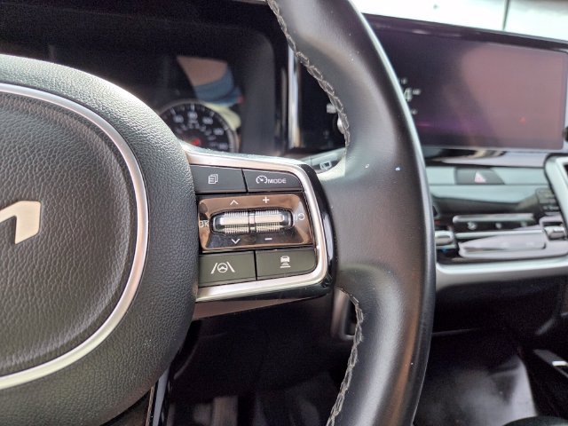Used 2023 Kia Sorento EX w/ Panoramic Sunroof Package FWD image 22