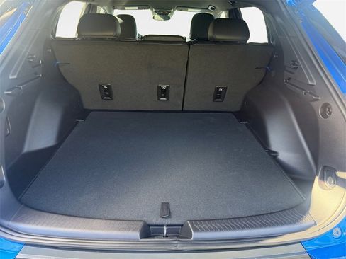 New 2026 Chevrolet Equinox EV LT image 25