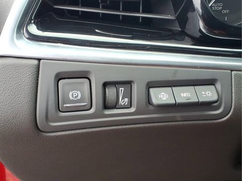 Used 2024 Cadillac XT6 Premium Luxury w/ Technology Package AWD/4WD image 15