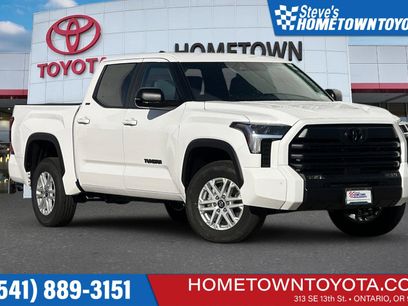 New 2026 Toyota Tundra SR5 w/ SR5 Premium Package