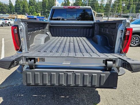 New 2026 GMC Sierra 3500 Denali Ultimate AWD/4WD image 13