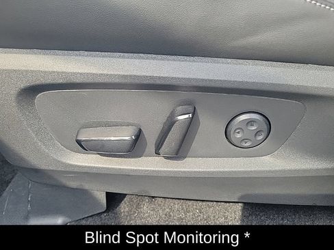 Certified 2026 INFINITI QX60 Sport w/ Dark Cargo Package AWD/4WD image 15