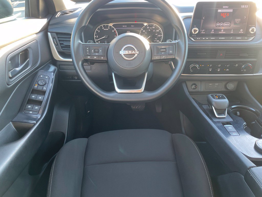 Used 2024 Nissan Rogue S AWD/4WD image 19