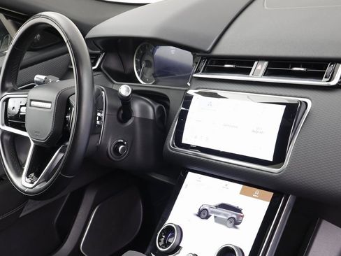 Used 2022 Land Rover Range Rover Velar R-Dynamic S image 23