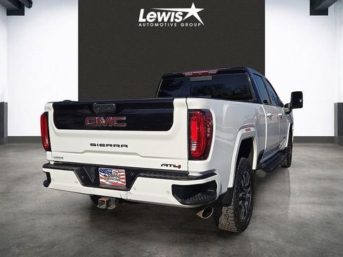 Used 2022 GMC Sierra 2500 AT4 w/ AT4 Preferred Package image 4