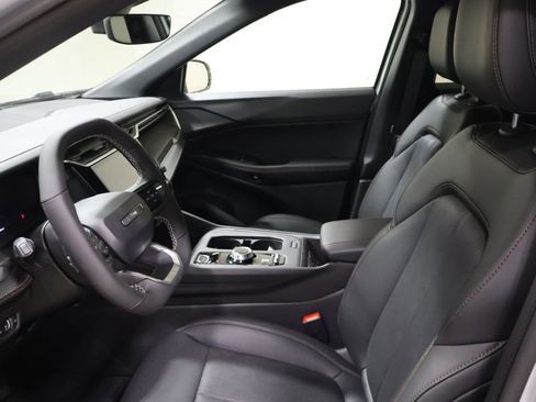 New 2026 Jeep Cherokee Overland image 10