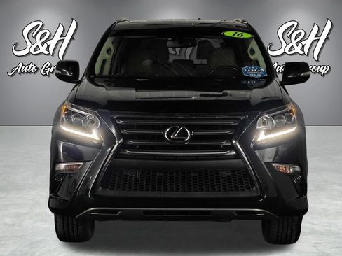 Used 2016 Lexus GX 460 Luxury w/ Preferred Accessory Package AWD/4WD image 23