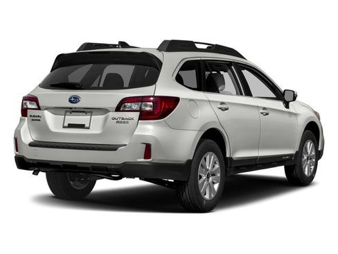 Used 2017 Subaru Outback 2.5i Premium AWD/4WD image 5