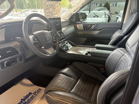 Used 2019 Lincoln Navigator Black Label w/ Cargo Package AWD/4WD image 23