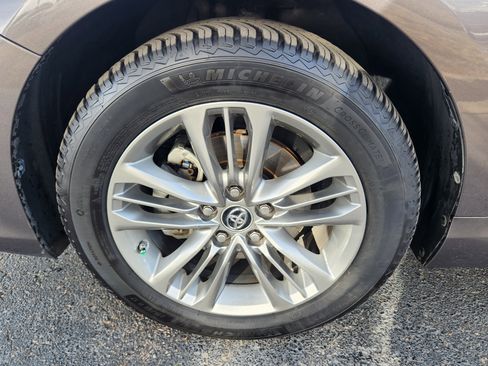 Used 2016 Toyota Camry SE image 22