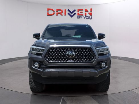 Used 2023 Toyota Tacoma Limited w/ Nightshade Package image 9