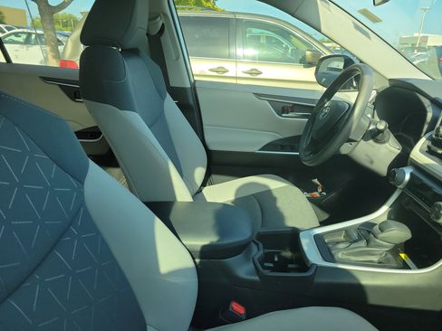 Used 2024 Toyota RAV4 XLE image 10