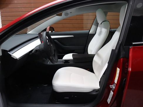 Used 2023 Tesla Model 3 Standard Range image 31