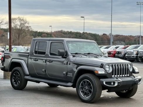 Used 2021 Jeep Gladiator Overland w/ Popular Equipment Package image 42
