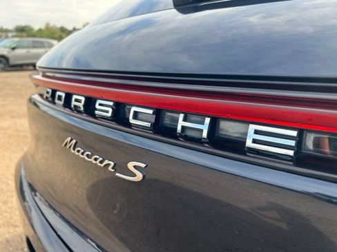 Used 2019 Porsche Macan S AWD/4WD image 12