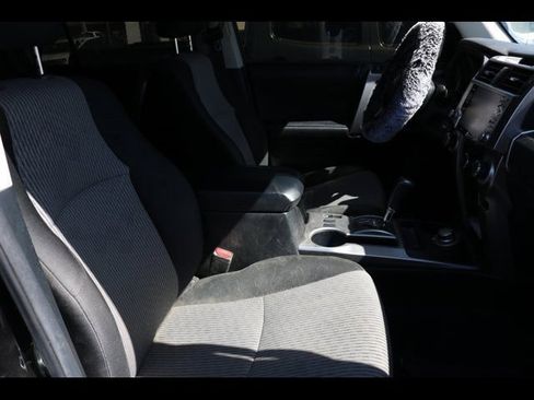 Used 2020 Toyota 4Runner SR5 AWD/4WD image 5