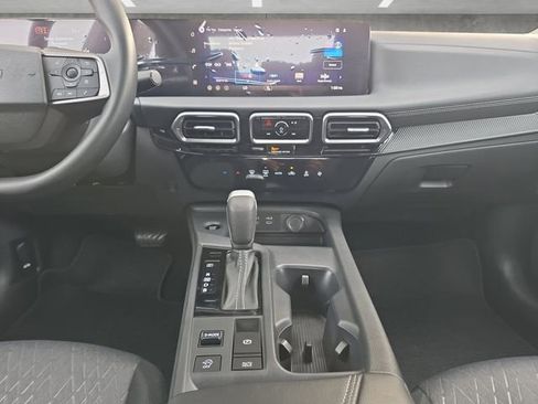 New 2026 Nissan Sentra SV image 3