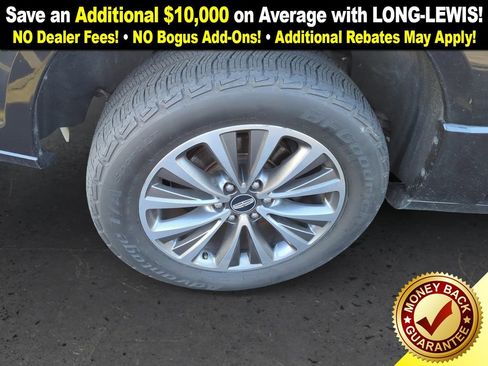 Used 2015 Lincoln Navigator 2WD image 13