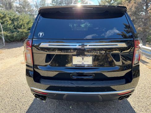 Used 2021 Chevrolet Suburban High Country image 6