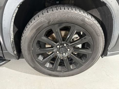 Used 2023 Toyota Highlander XLE FWD image 14