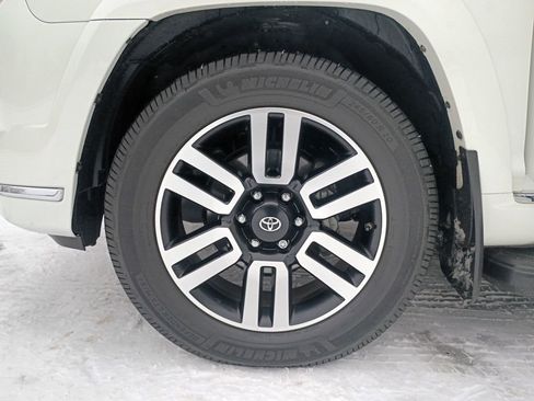 Used 2020 Toyota 4Runner image 27