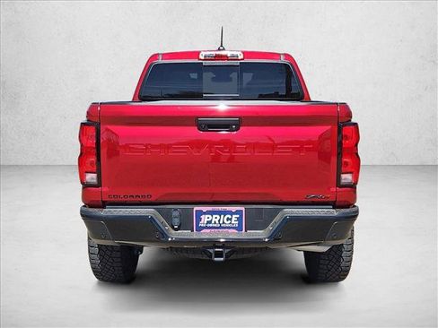 Used 2025 Chevrolet Colorado ZR2 AWD/4WD image 7