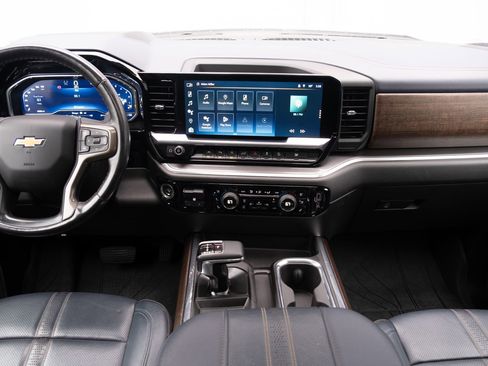 Used 2023 Chevrolet Silverado 1500 High Country w/ Technology Package image 23