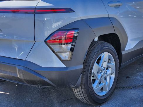 New 2026 Hyundai Kona SE image 11