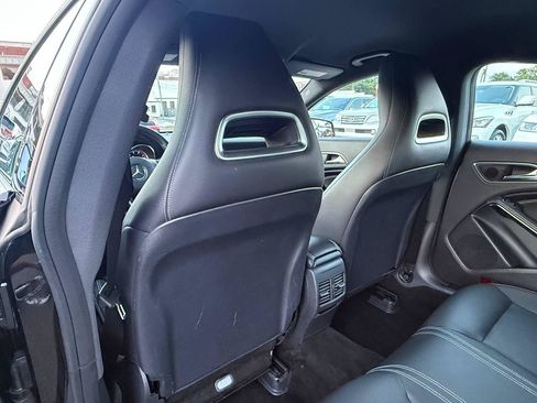Used 2019 Mercedes-Benz CLA 250 image 35